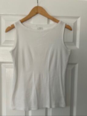 Talbots White Sleeveless boatneck Tank Top. XS